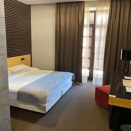 Park Hotel Switzerland Obariv Екстериор снимка