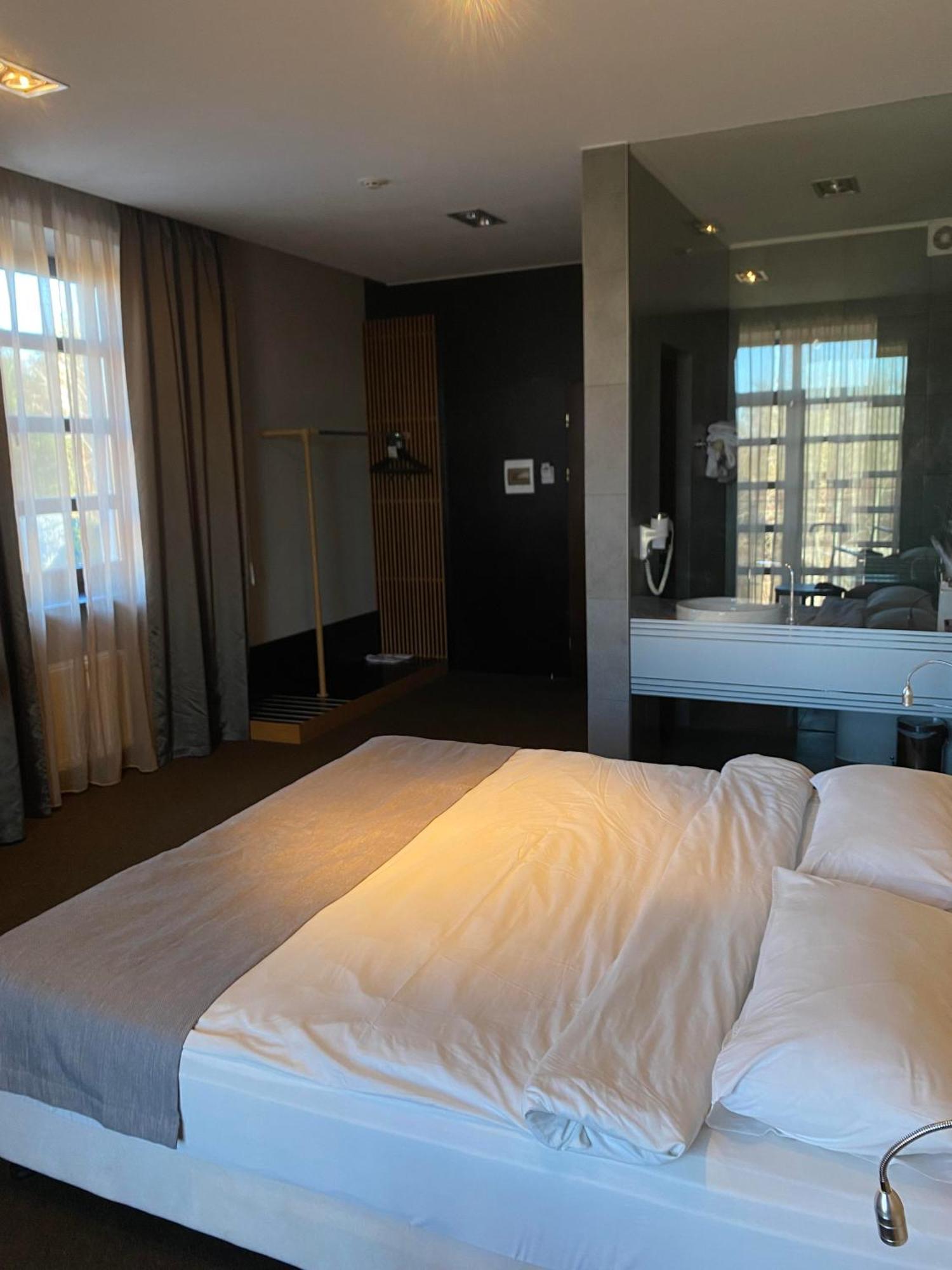 Park Hotel Switzerland Obariv Екстериор снимка