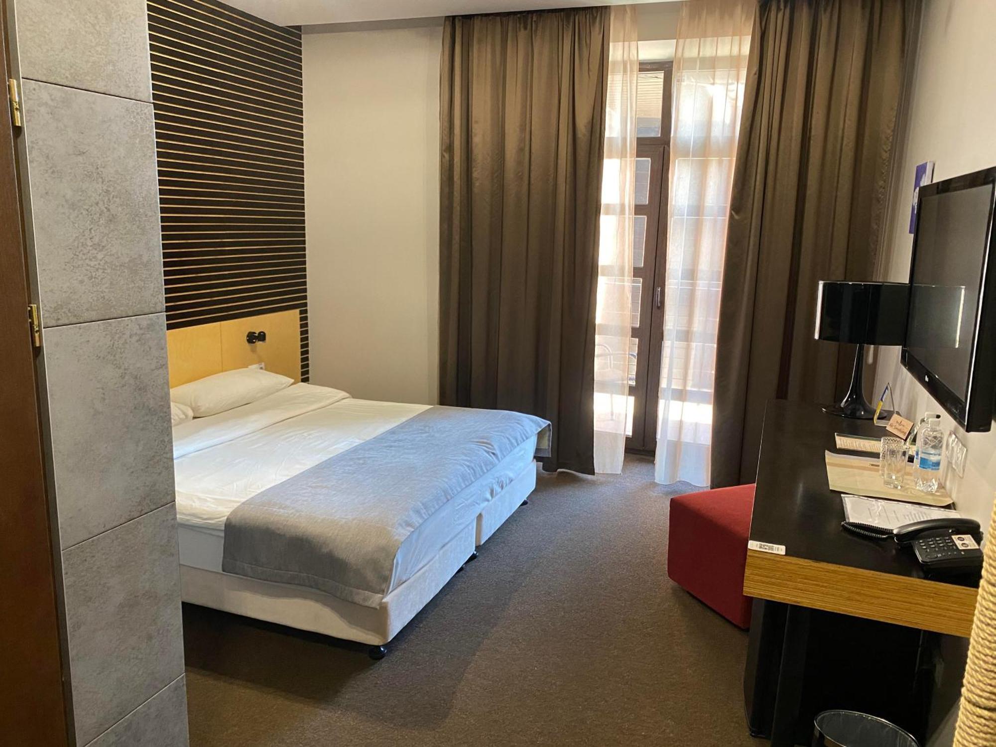 Park Hotel Switzerland Obariv Екстериор снимка